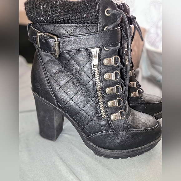 Black Quilted Women's High-Heel Ankle Boots - 6.5 - Picture 2 of 6
